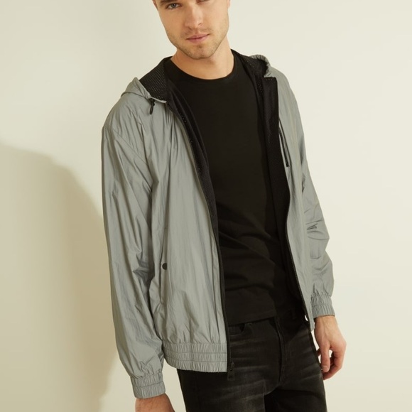 New GUESS Reflective Nylon Jacket SZ M - Picture 2 of 4